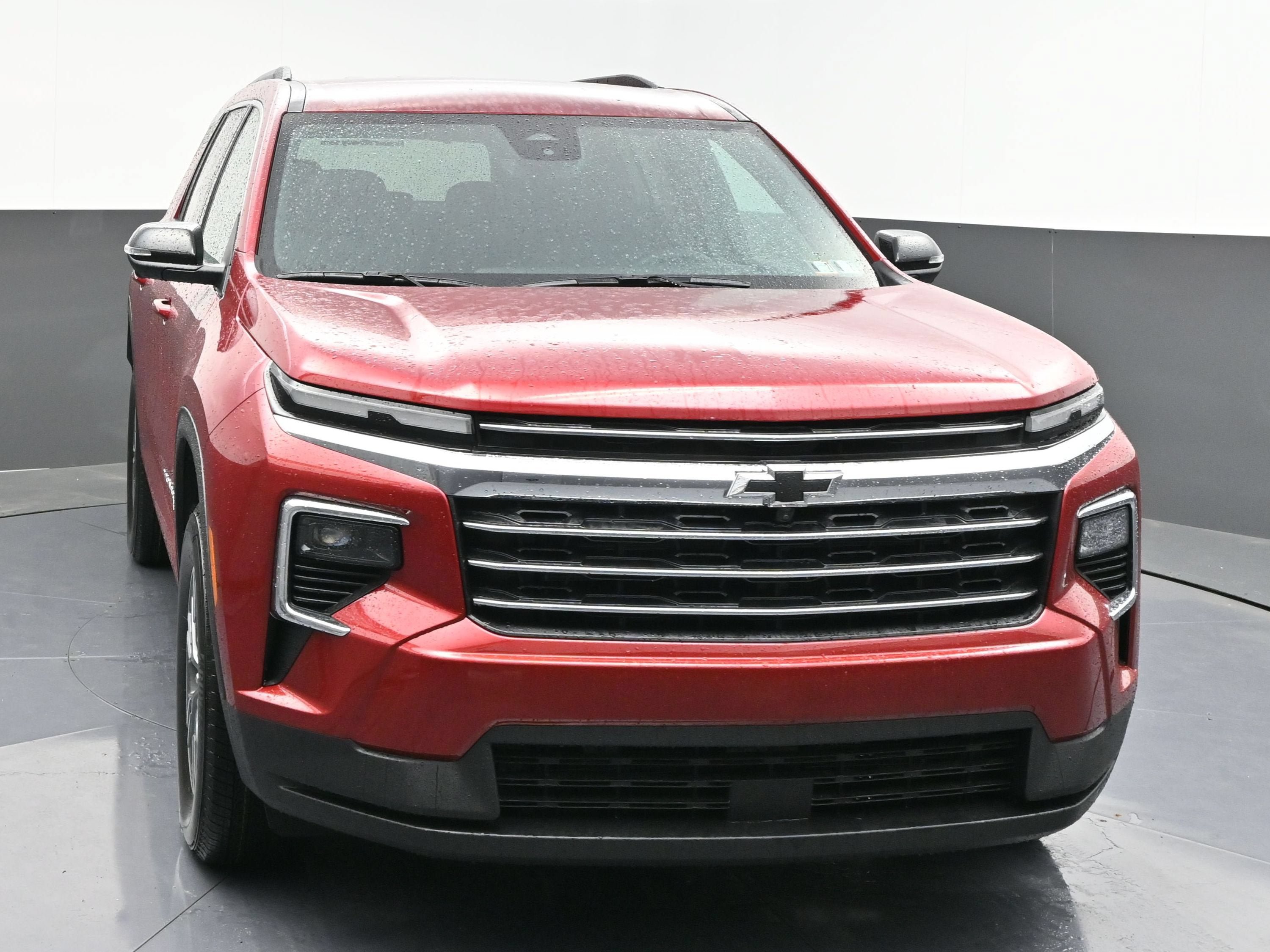 New 2026 Chevrolet Traverse LT w/ Driver Confidence Package FWD image 3