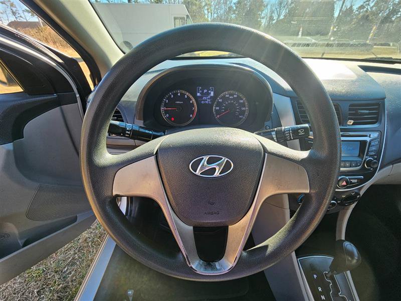 Used 2016 Hyundai Accent SE image 14