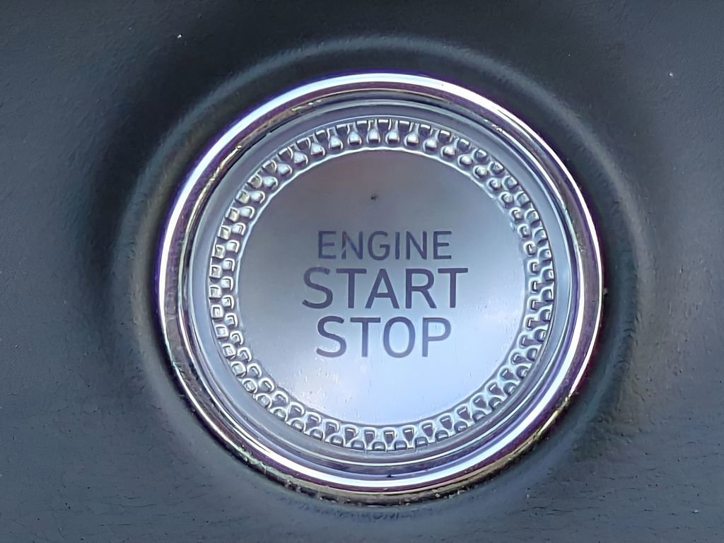 Used 2022 Genesis GV70 2.5T w/ Advanced Package image 30