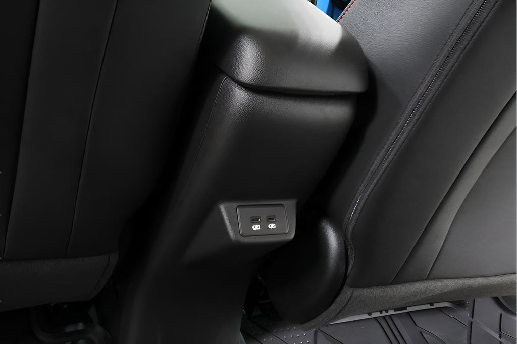 New 2027 Chevrolet Bolt RS w/ Technology Package FWD image 26