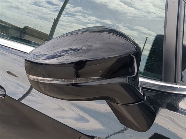 New 2026 Chrysler Voyager LX image 12