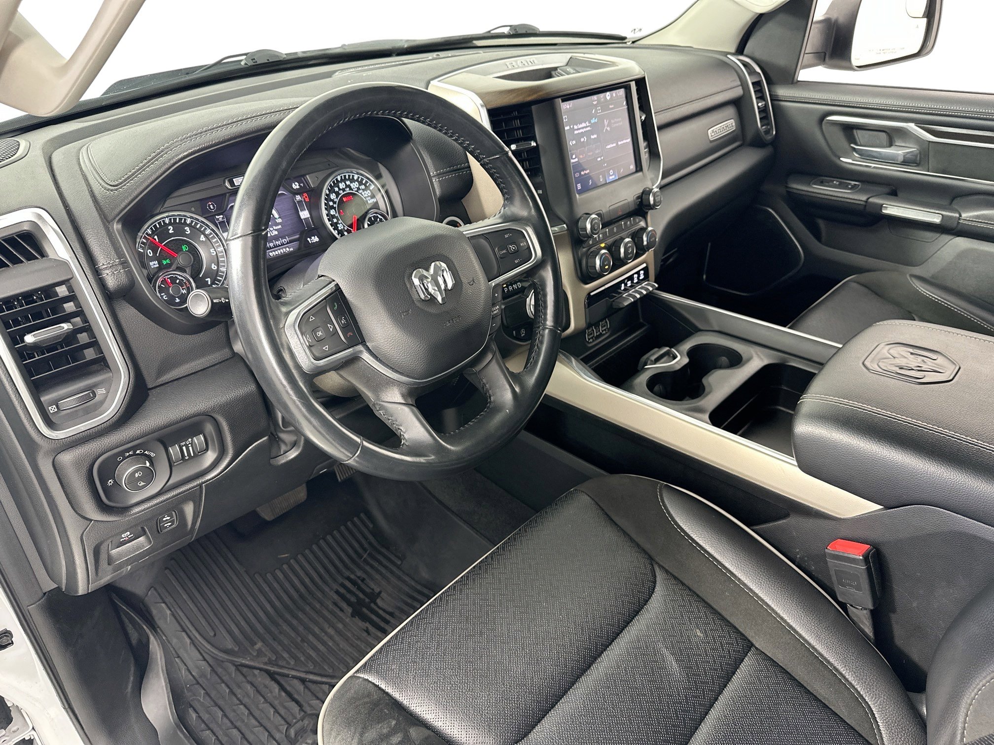 Used 2022 RAM 1500 Laramie RWD image 9