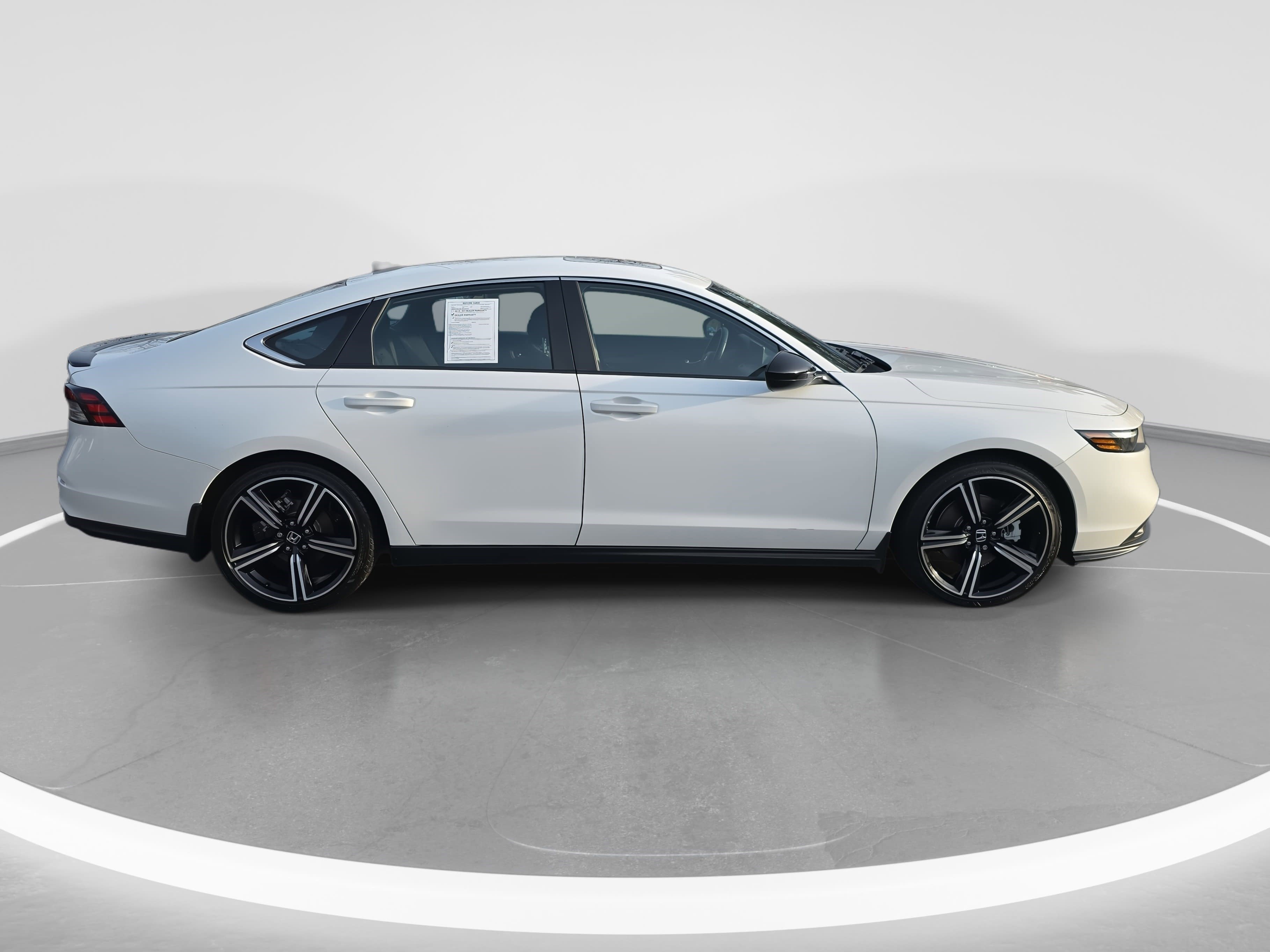 Used 2023 Honda Accord Sport image 4