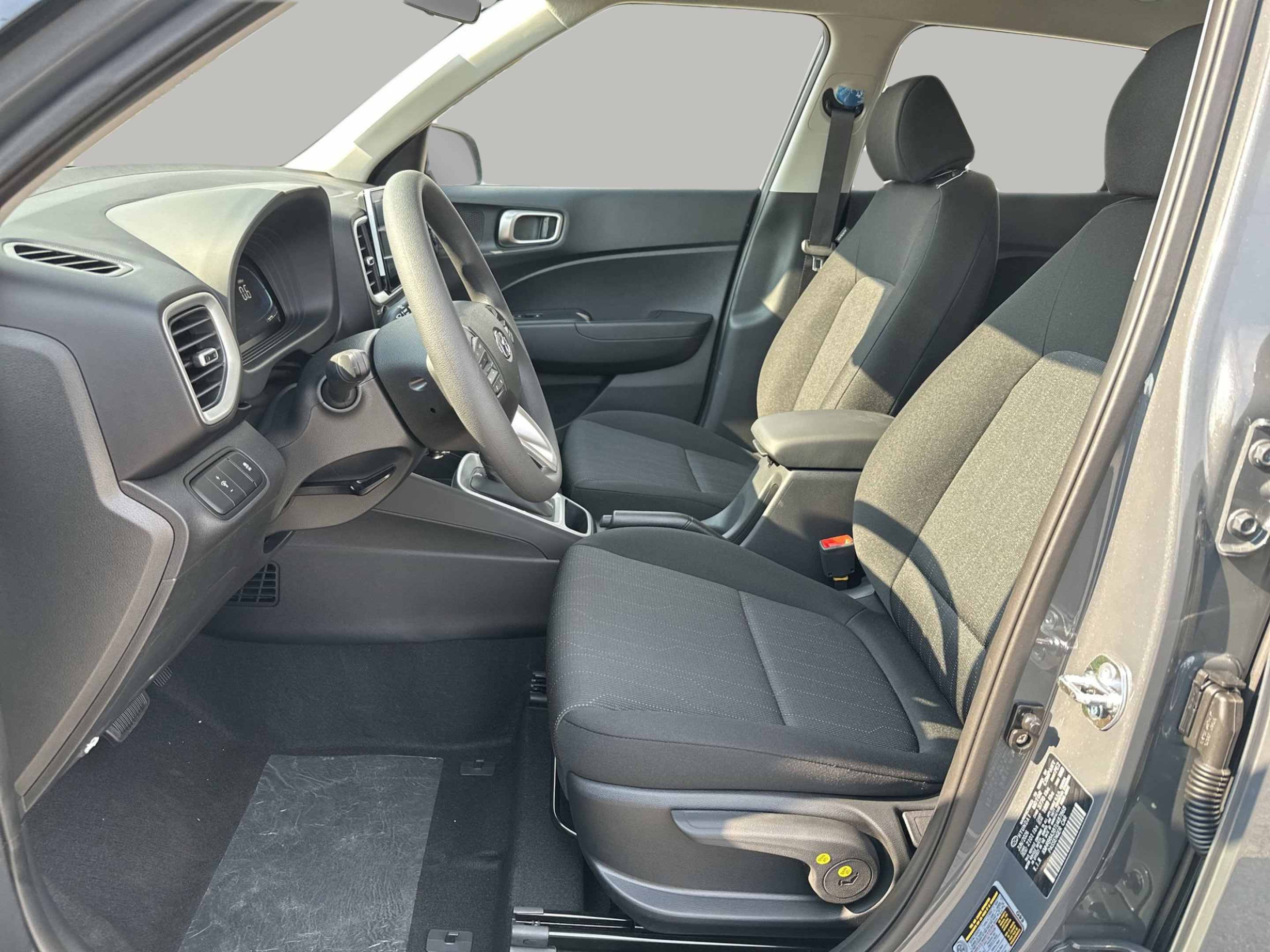 New 2026 Hyundai Venue SE FWD image 13