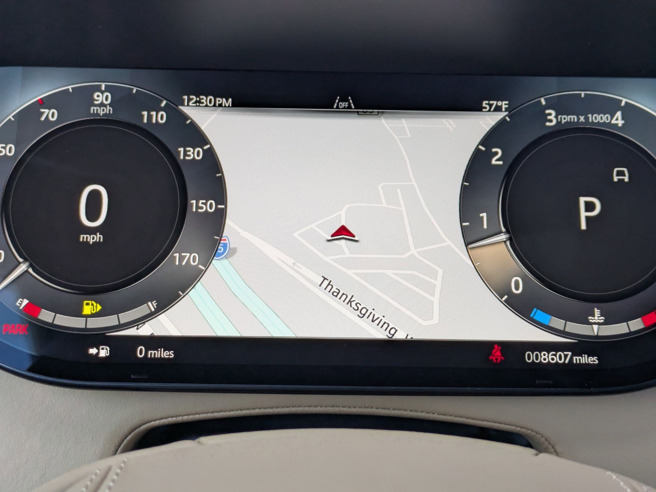 Certified 2025 Land Rover Range Rover SE image 18