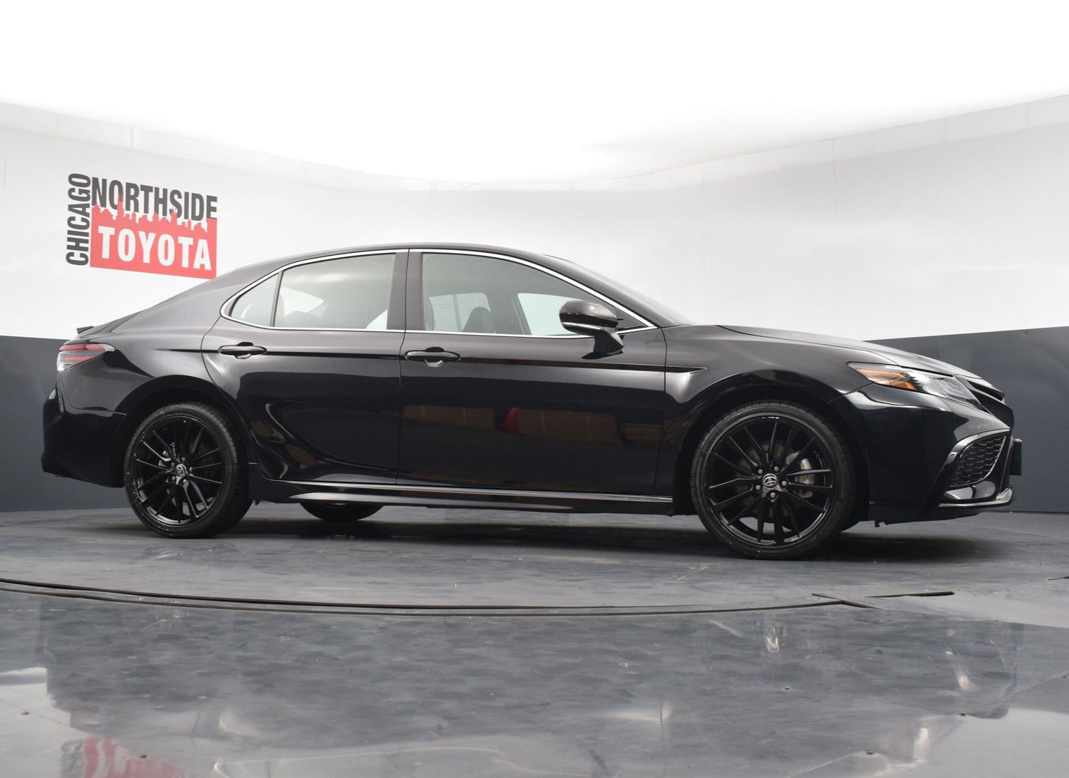 Used 2024 Toyota Camry XSE FWD image 30