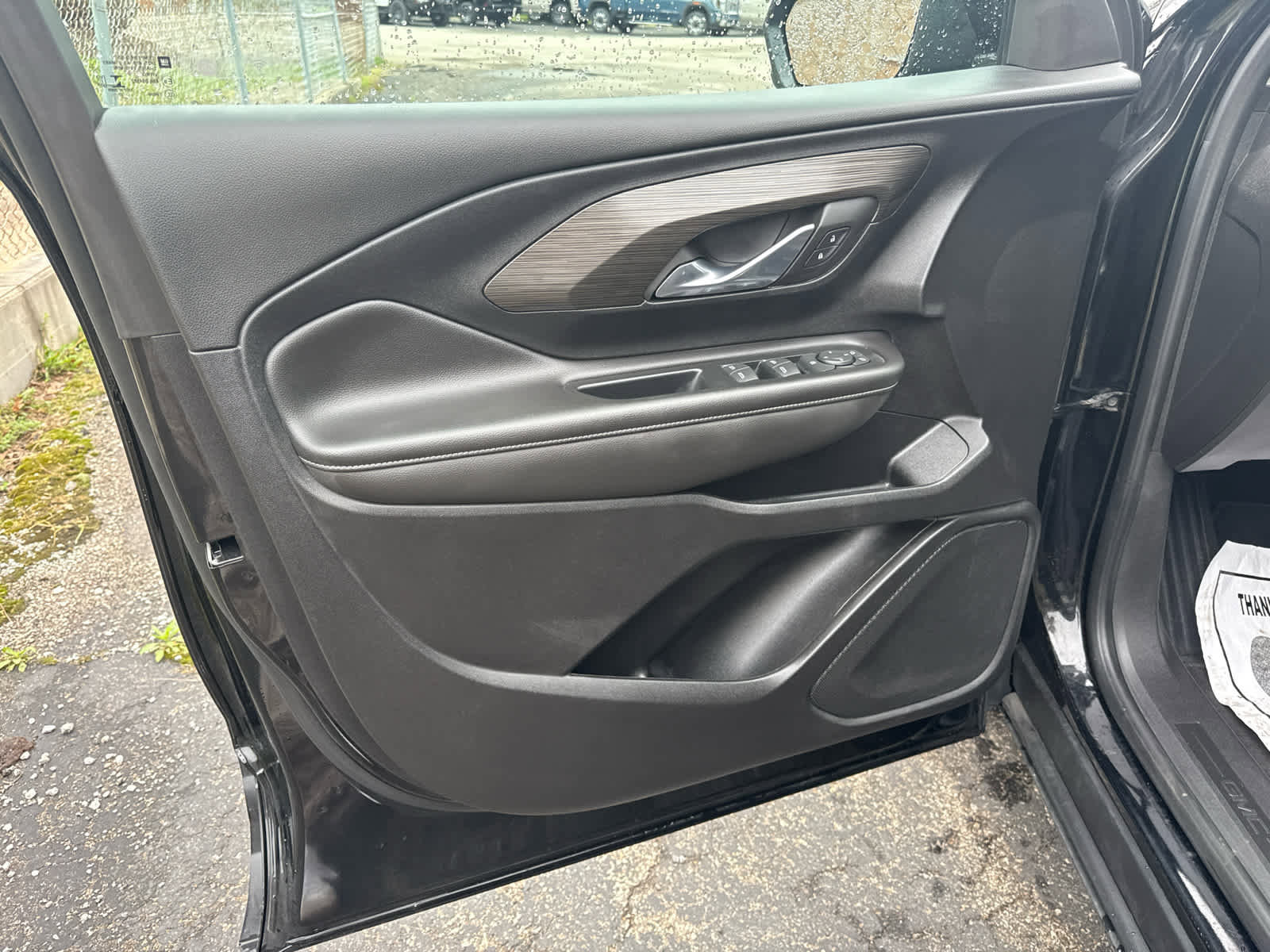 Used 2023 GMC Terrain SLE w/ Driver Convenience Package image 13