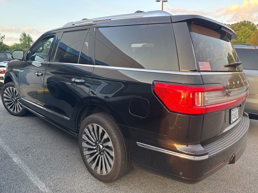 Used 2019 Lincoln Navigator Reserve w/ Cargo Package AWD/4WD image 3