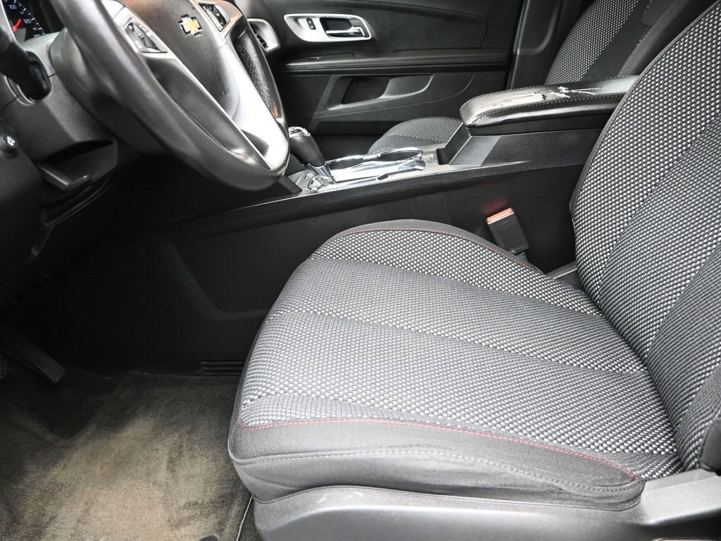 Used 2017 Chevrolet Equinox LT w/ Convenience Package image 13