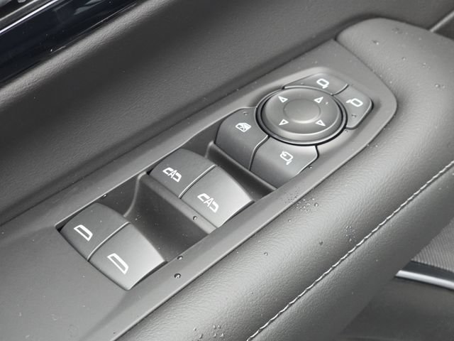 New 2026 Chevrolet Suburban Z71 w/ Z71 Off-Road Package AWD/4WD image 25