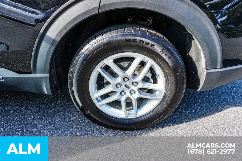Used 2025 Ford Explorer Active RWD image 16