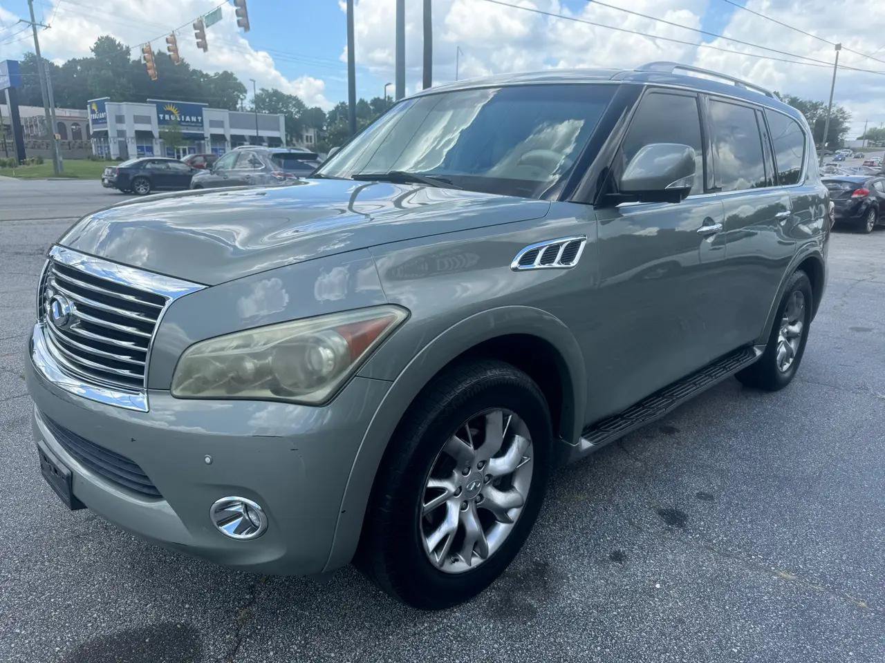 Used 2012 INFINITI QX56 2WD w/ Theater Pkg image 3