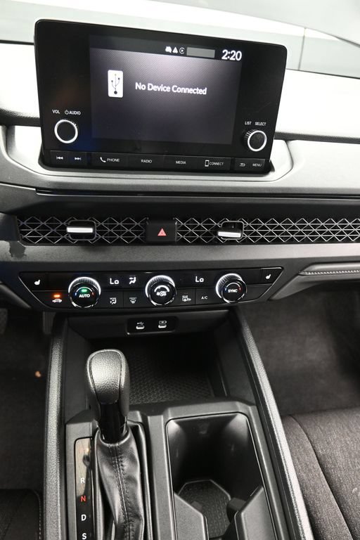 Certified 2025 Honda Accord SE image 15