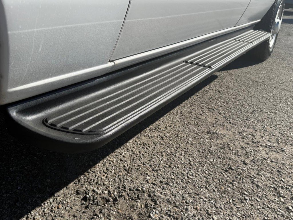 Used 2012 Ford E-250 and Econoline 250 w/ Premium Van Group image 50