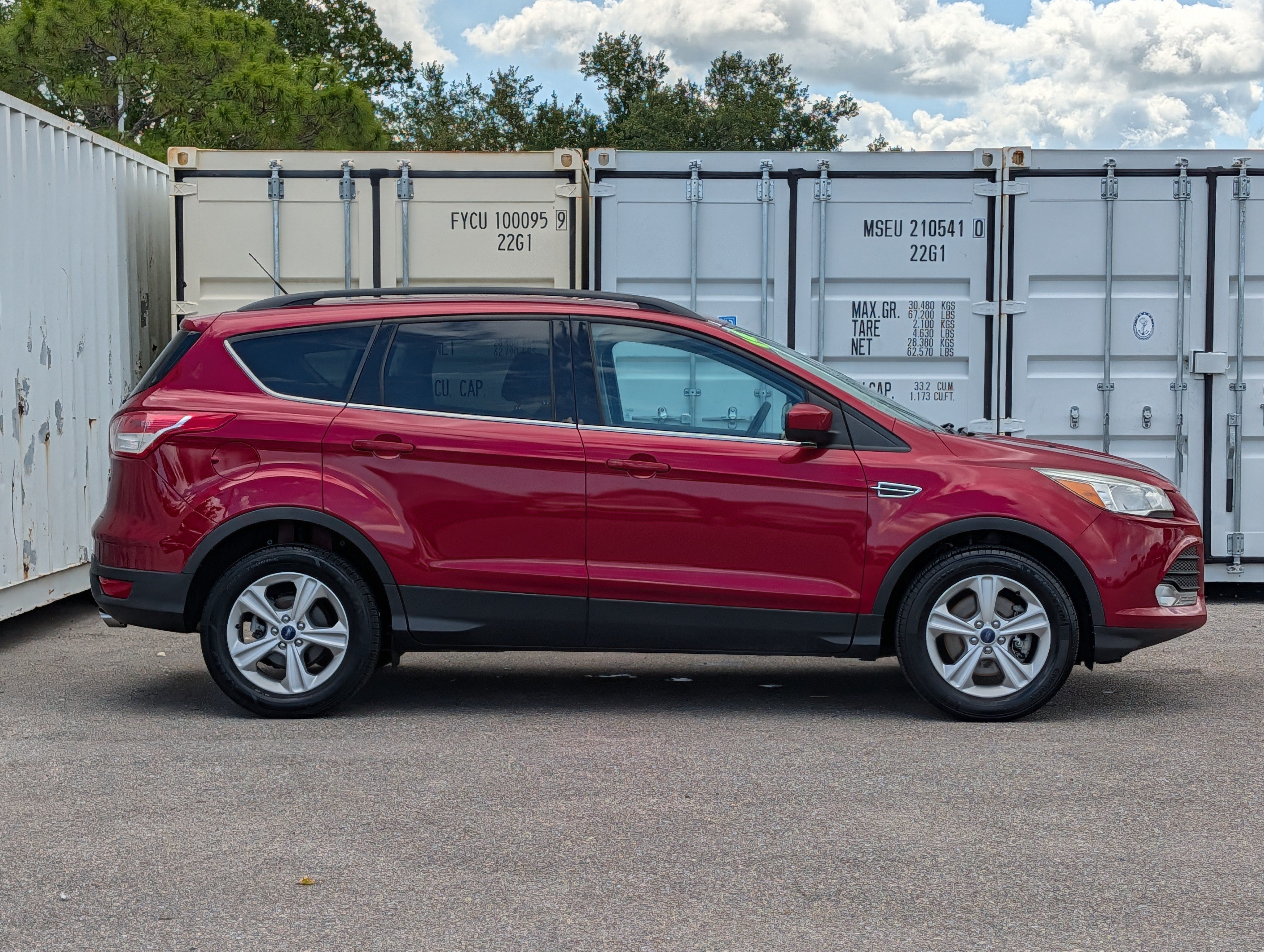 Used 2014 Ford Escape SE w/ Equipment Group 201A FWD image 3