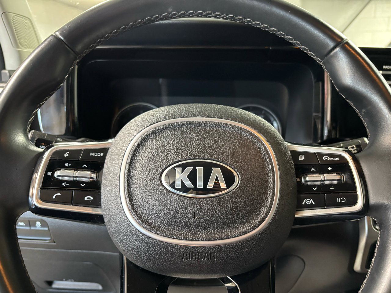 Used 2021 Kia Sorento S image 24