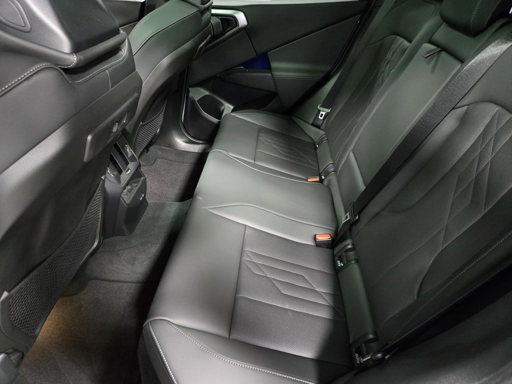 Used 2025 BMW X3 M50 w/ Premium Package image 33