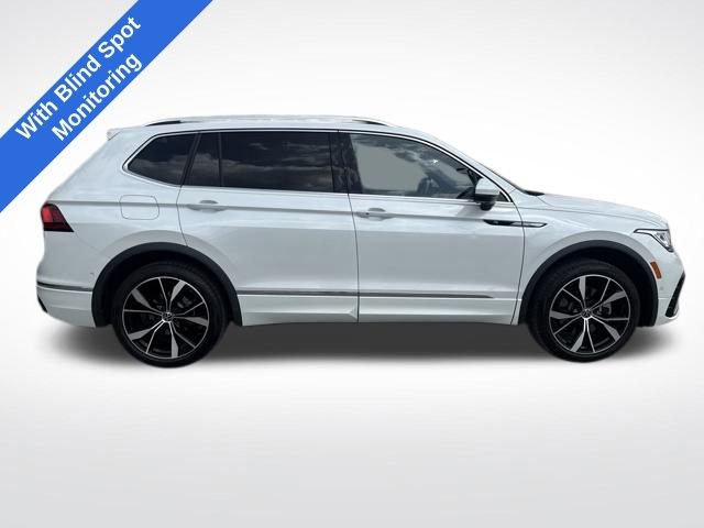 Used 2022 Volkswagen Tiguan SEL R-Line image 2