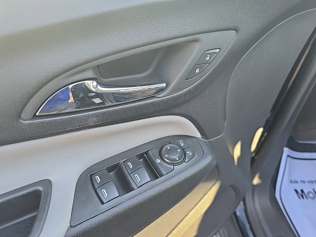 Used 2024 Chevrolet Equinox LS w/ LPO, Floor Liner Package image 10