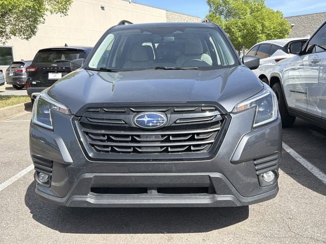 Used 2024 Subaru Forester Premium AWD/4WD image 2