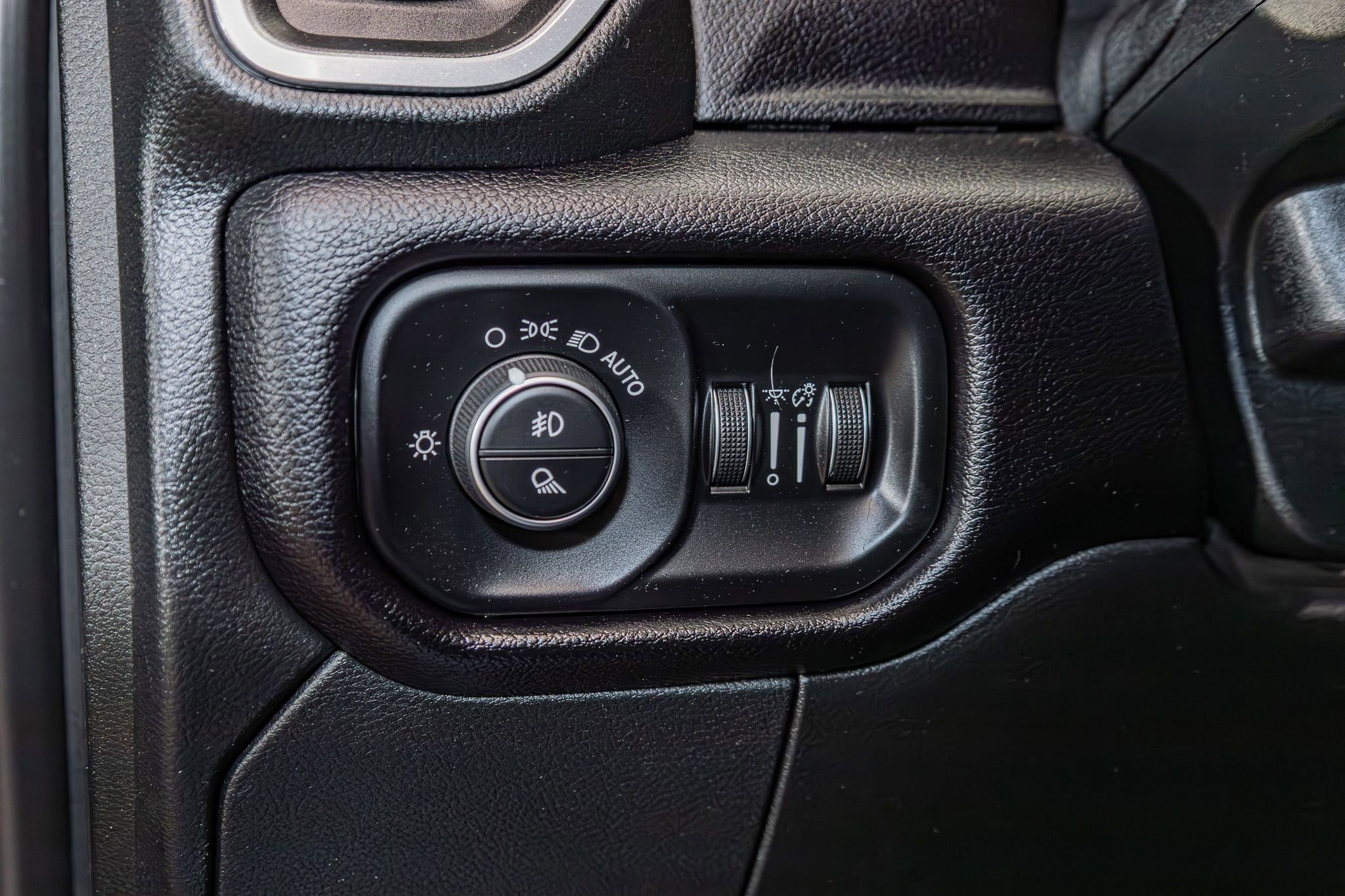 Used 2021 RAM 2500 Laramie AWD/4WD image 15