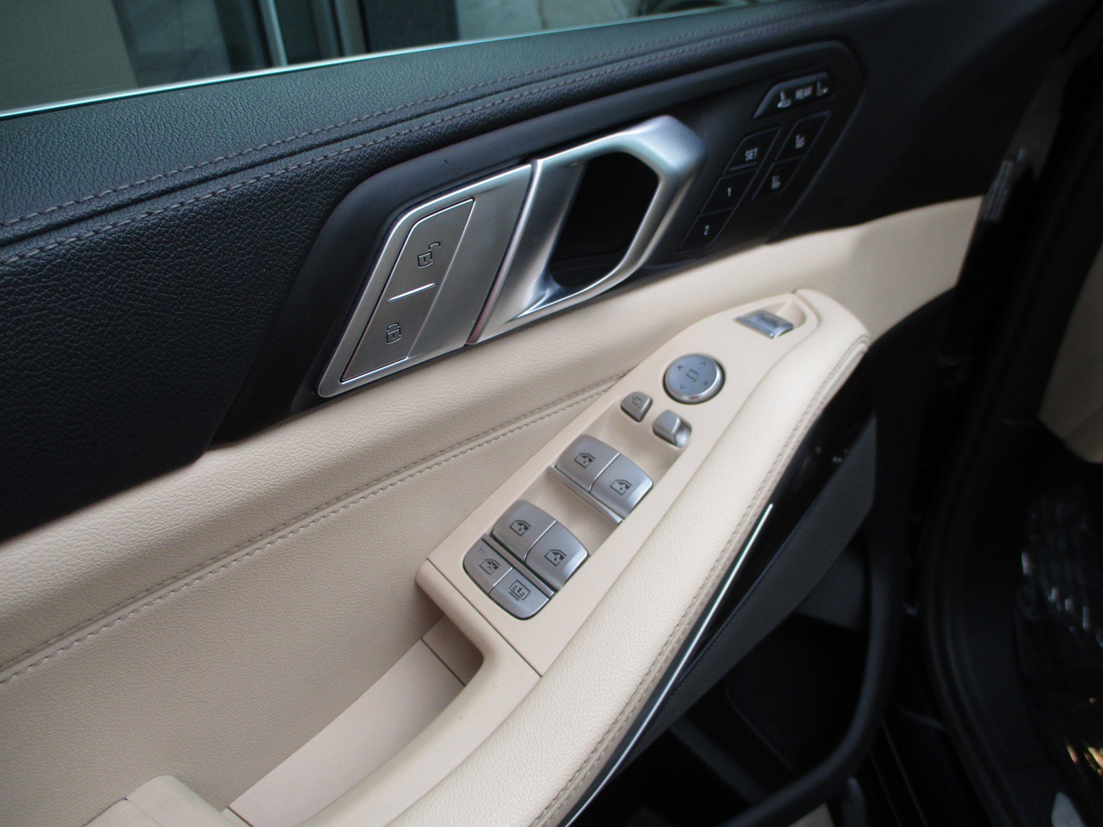 Used 2021 BMW X7 xDrive40i image 35