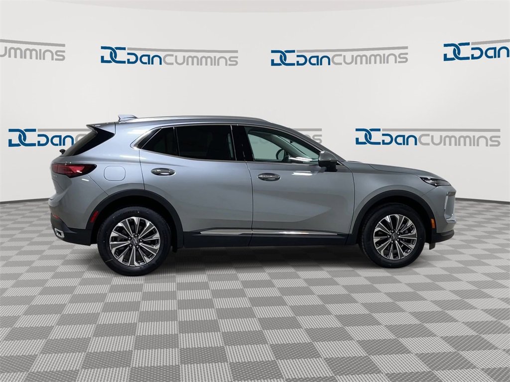 New 2025 Buick Envision Preferred image 2