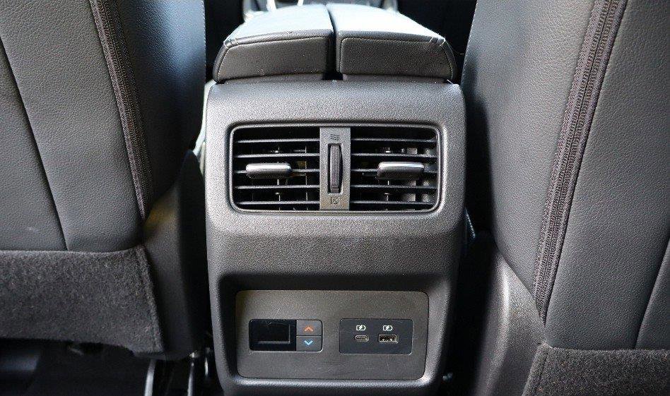 Used 2021 Nissan Rogue SL w/ Premium Package image 25