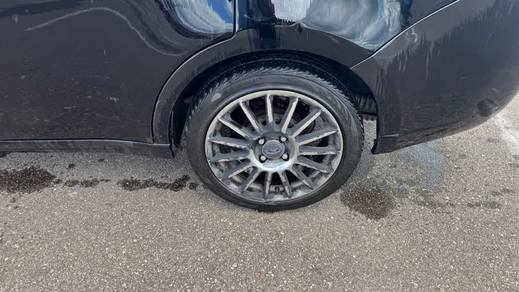 Used 2010 Ford Focus SES FWD image 10