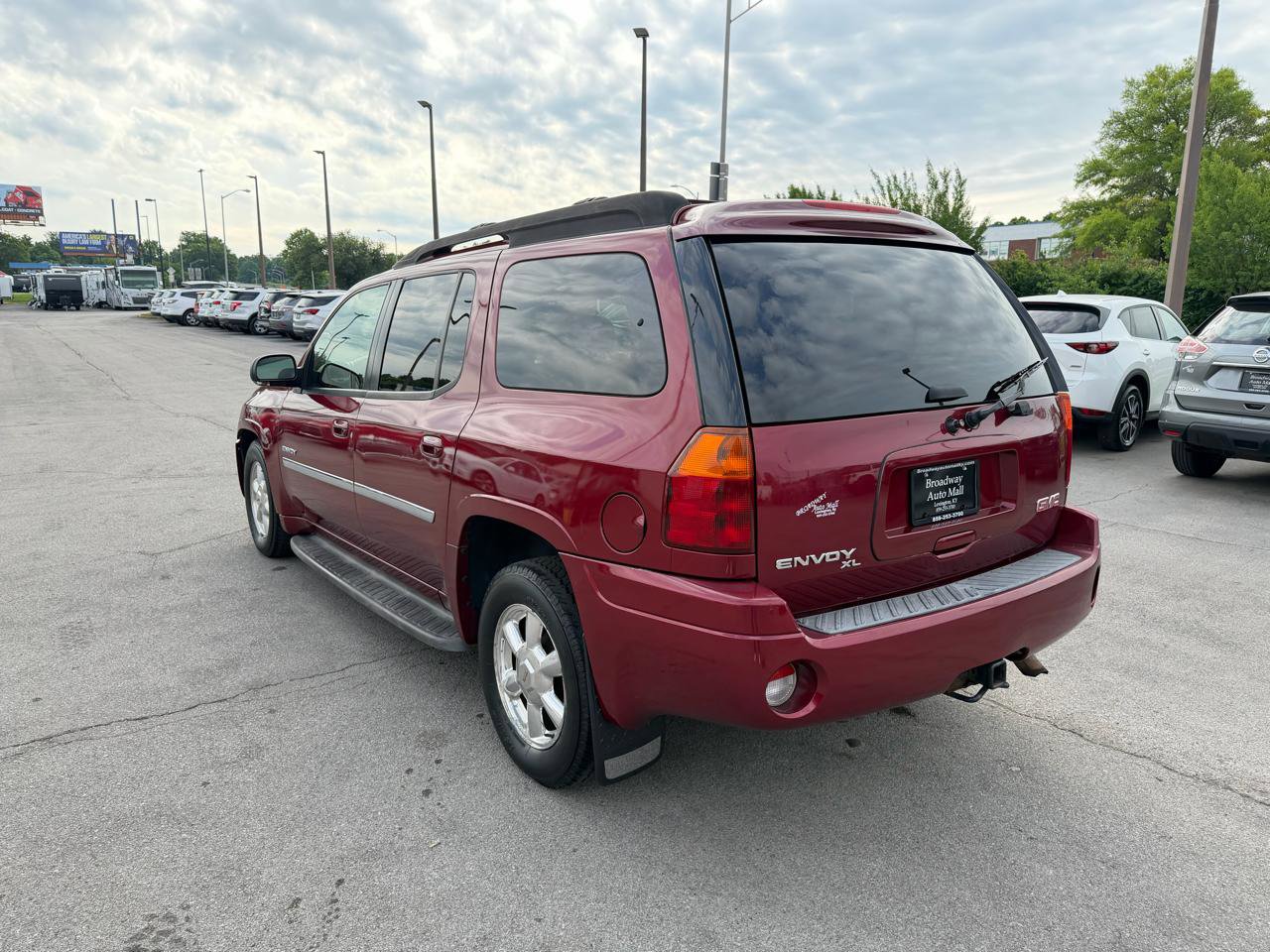 Used 2006 GMC Envoy XL SLT AWD/4WD image 5