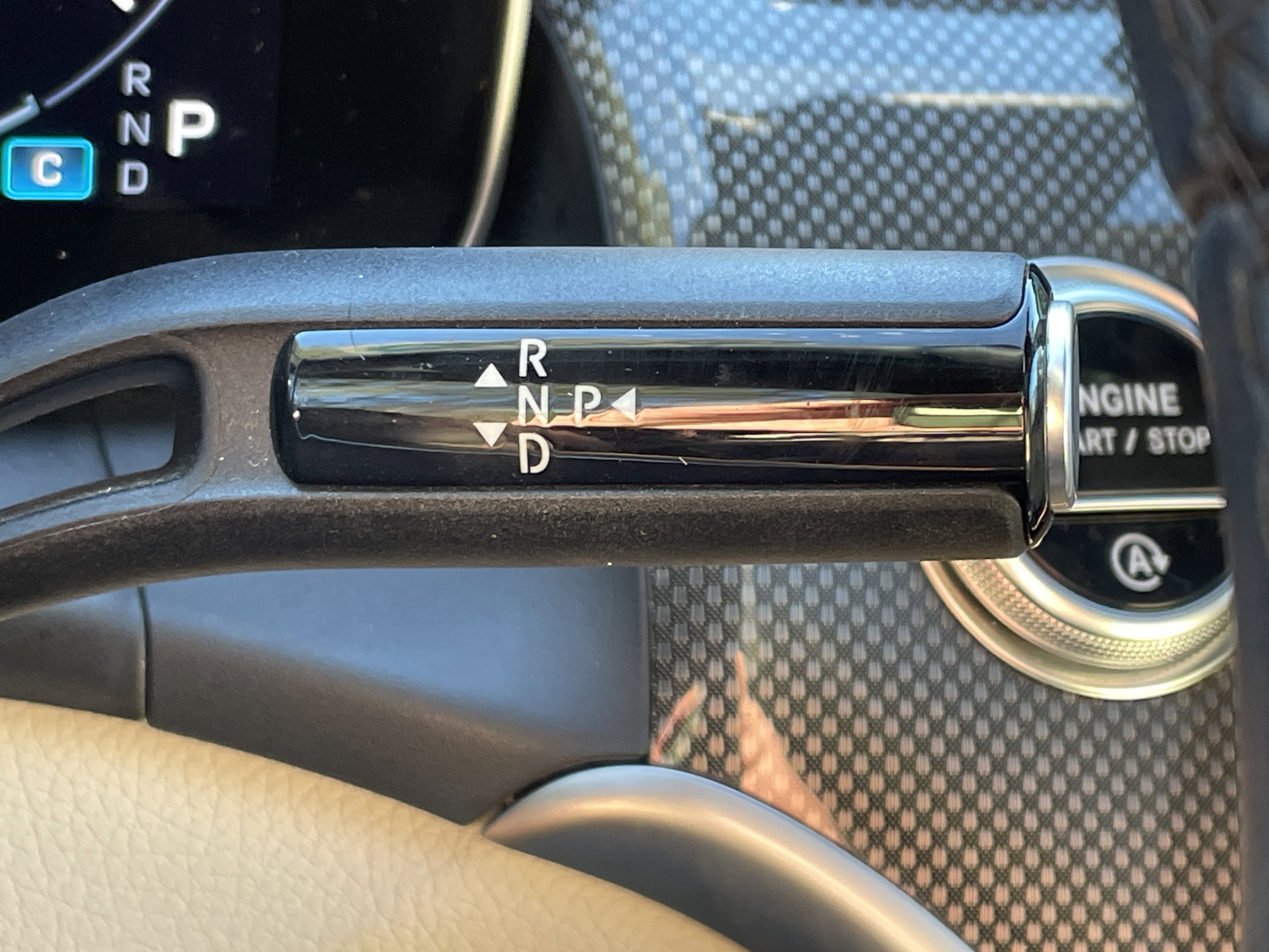 Certified 2025 Mercedes-Benz GLC 300 image 30