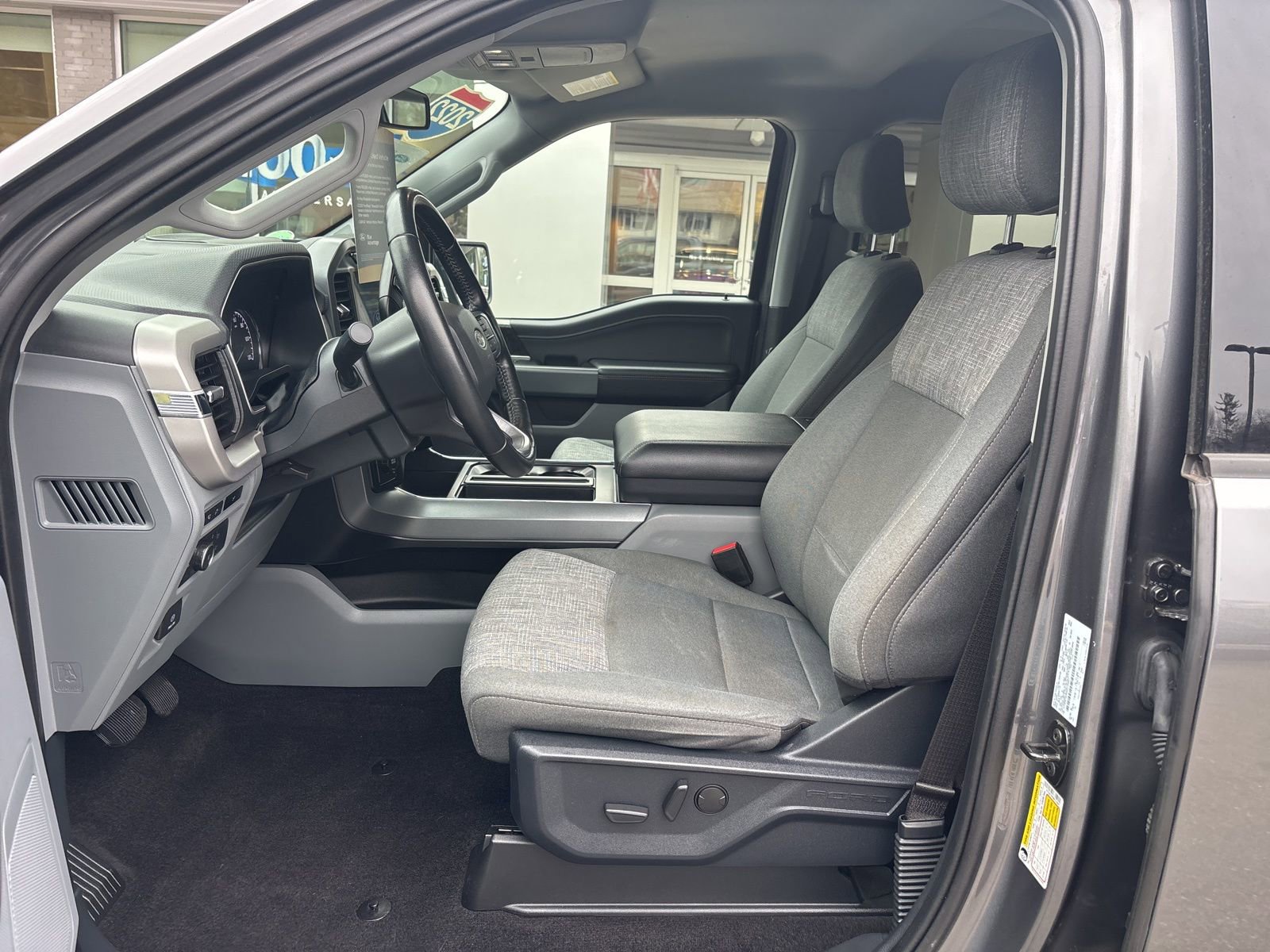 Certified 2022 Ford F150 XLT w/ Equipment Group 302A High image 15