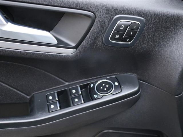 Used 2023 Ford Escape Platinum image 18