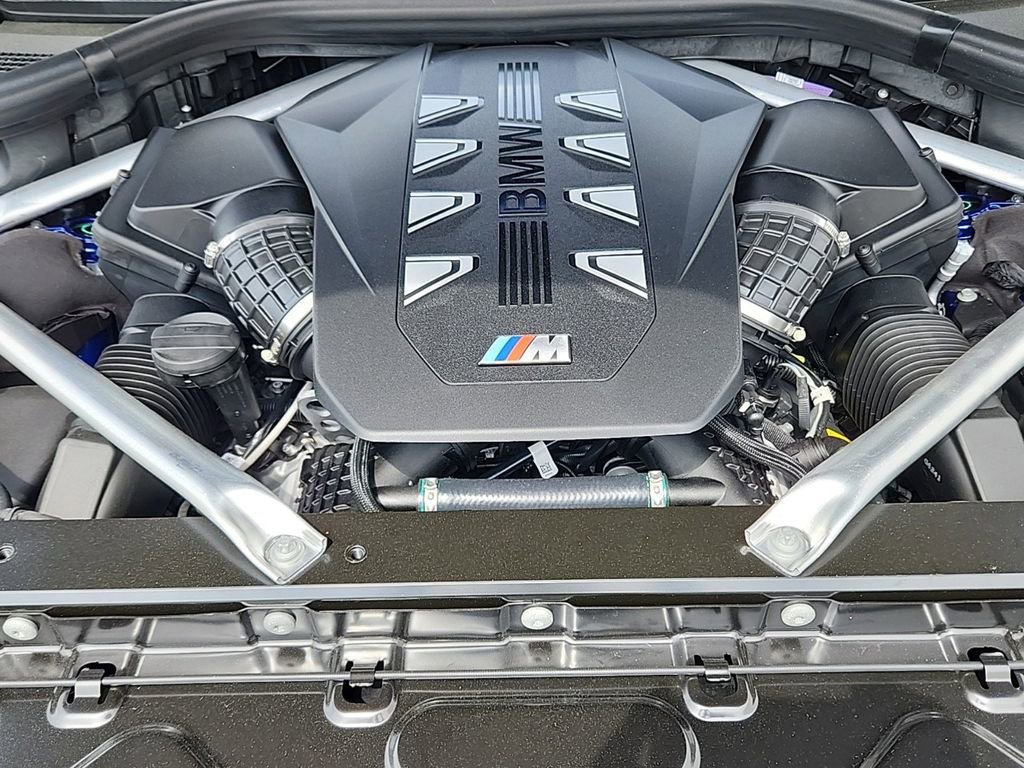 Used 2025 BMW X7 M60i image 24