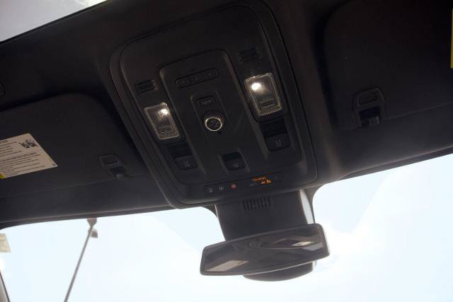 Used 2023 Chevrolet Suburban RST AWD/4WD image 25
