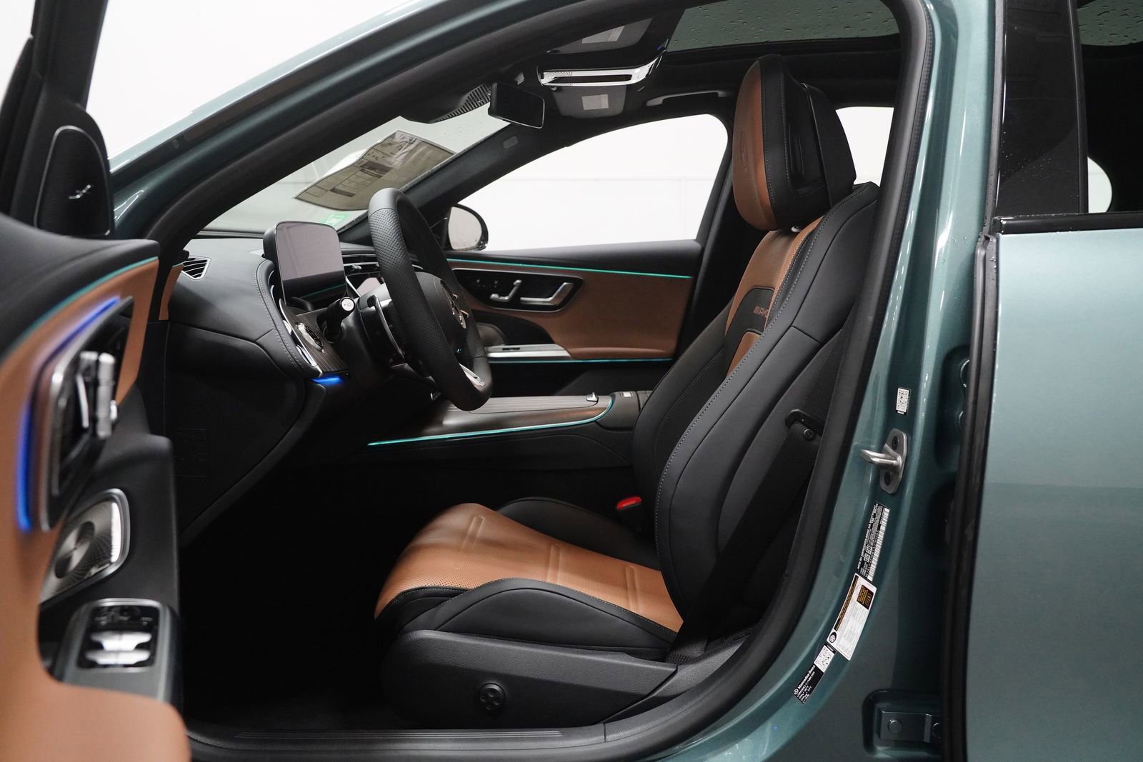 New 2026 Mercedes-Benz E 53 AMG e 4MATIC Sedan image 2