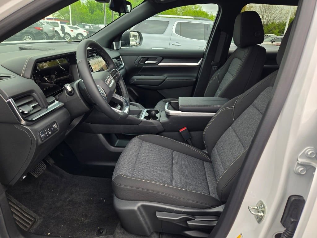 New 2026 GMC Terrain Elevation w/ Black Edition AWD/4WD image 32