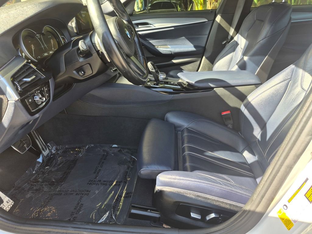 Used 2019 BMW 540i w/ M Sport Package RWD image 10