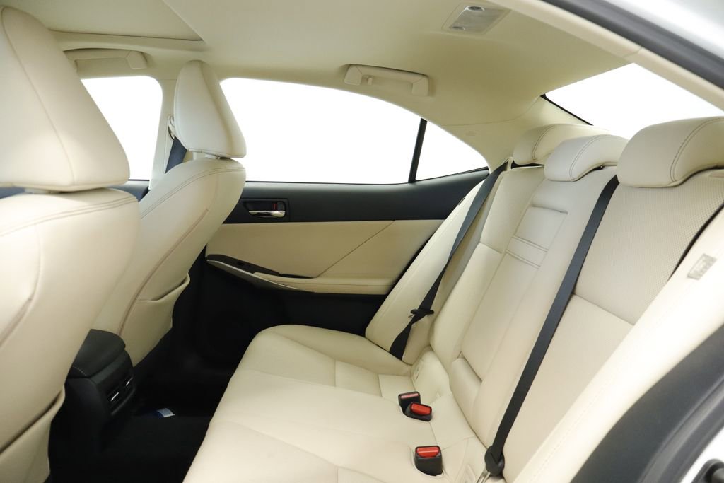 Used 2015 Lexus IS 250 RWD image 19