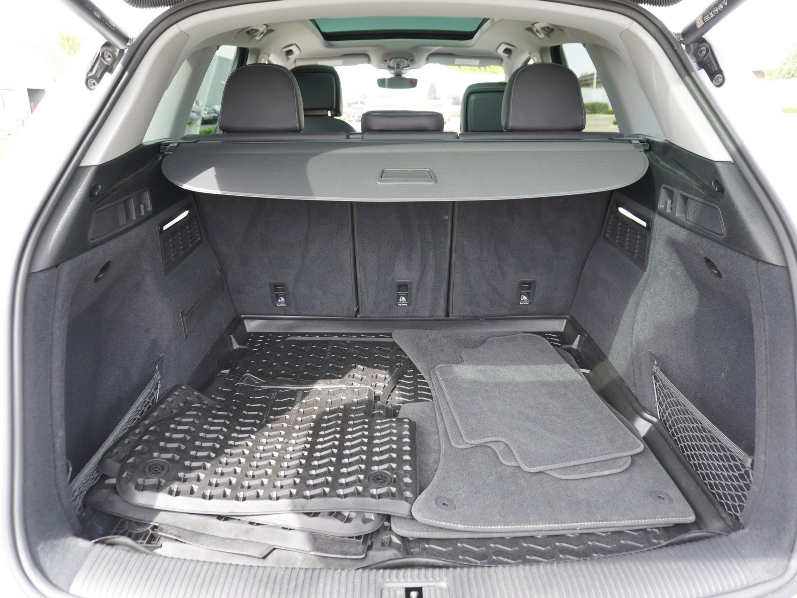 Used 2023 Audi Q5 2.0T Premium w/ Convenience Package image 13