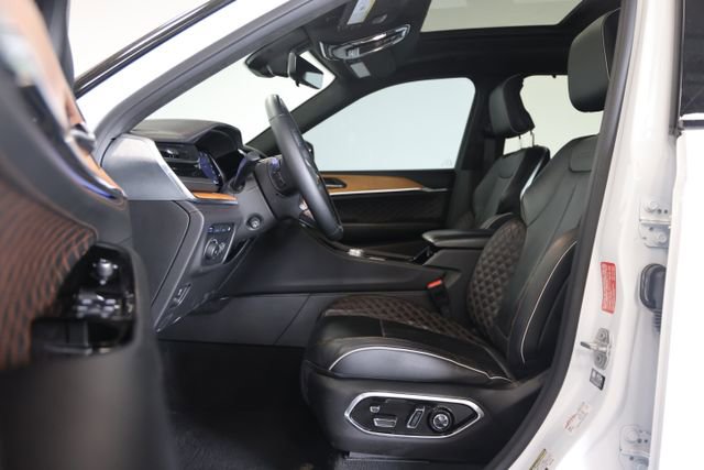 Used 2022 Jeep Grand Cherokee Summit AWD/4WD image 18