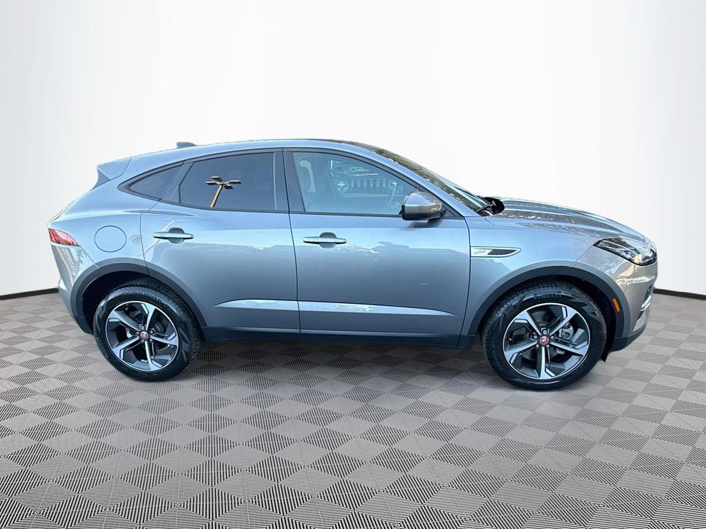 Used 2023 Jaguar E-PACE SE image 5