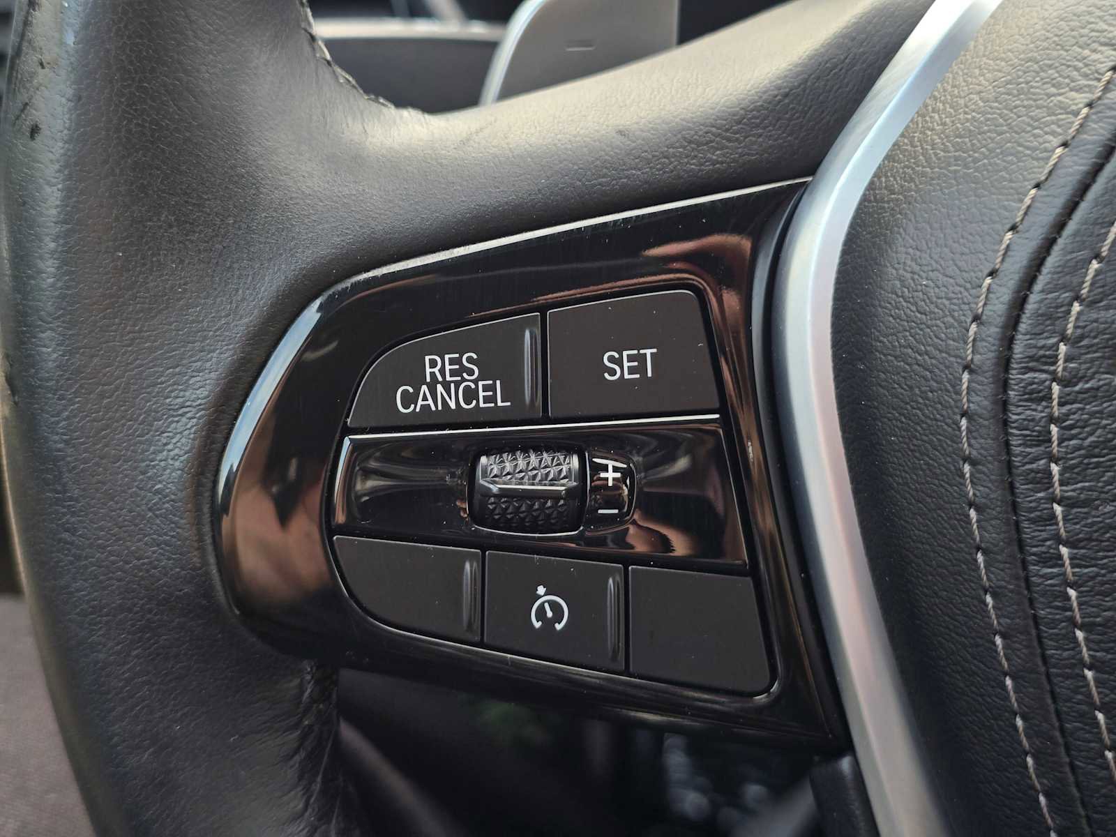 Used 2020 BMW 530i w/ Convenience Package image 34