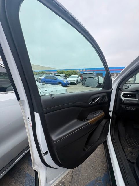 Used 2020 GMC Acadia SLE FWD image 10