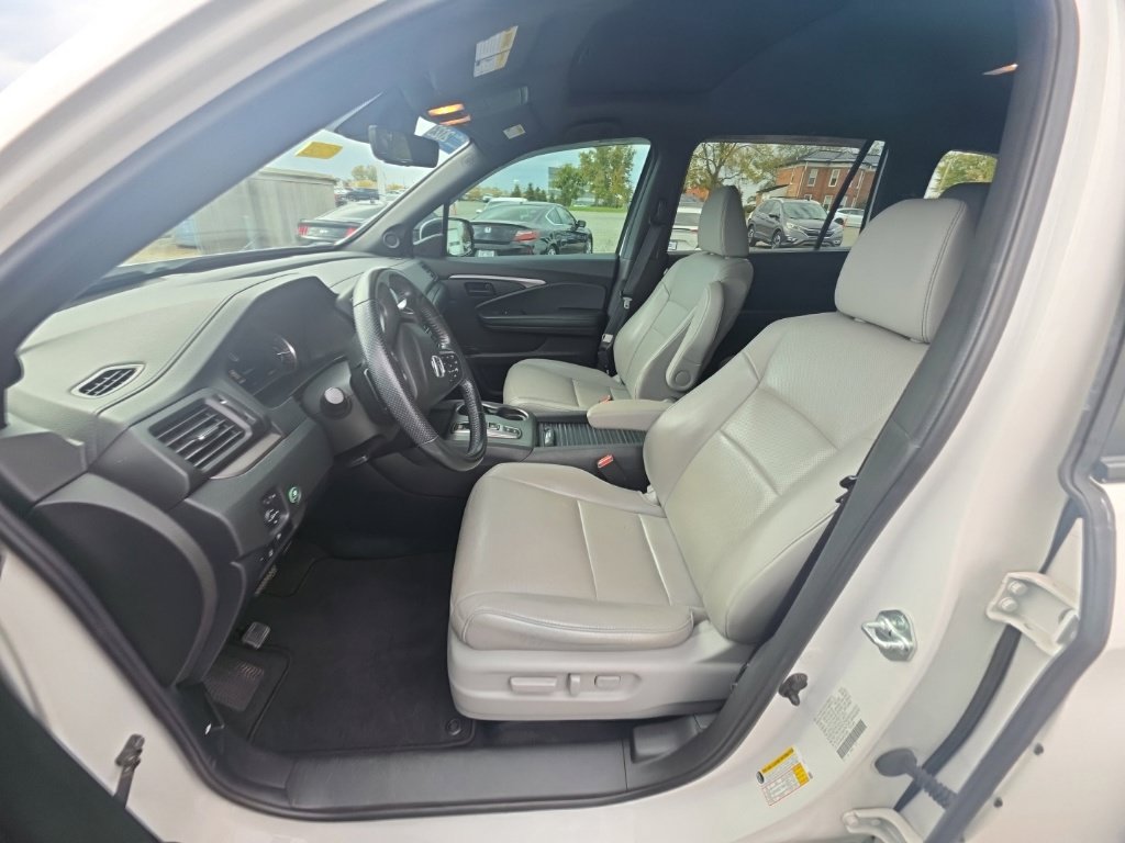Certified 2023 Honda Passport EX-L image 12