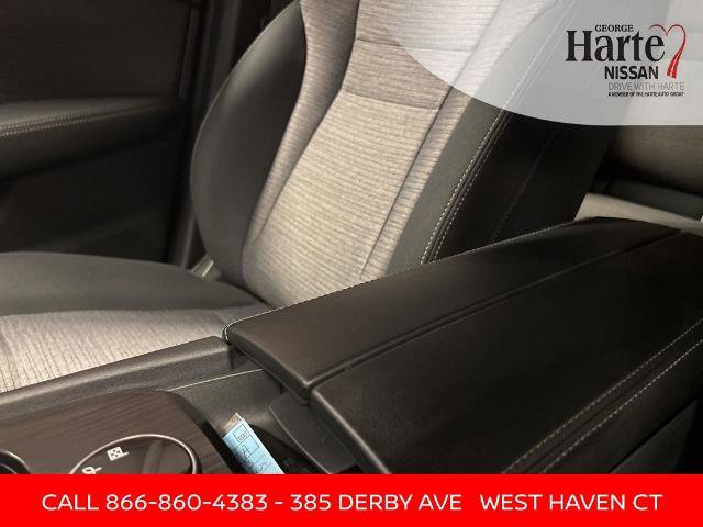 Certified 2023 Nissan Rogue SV image 14