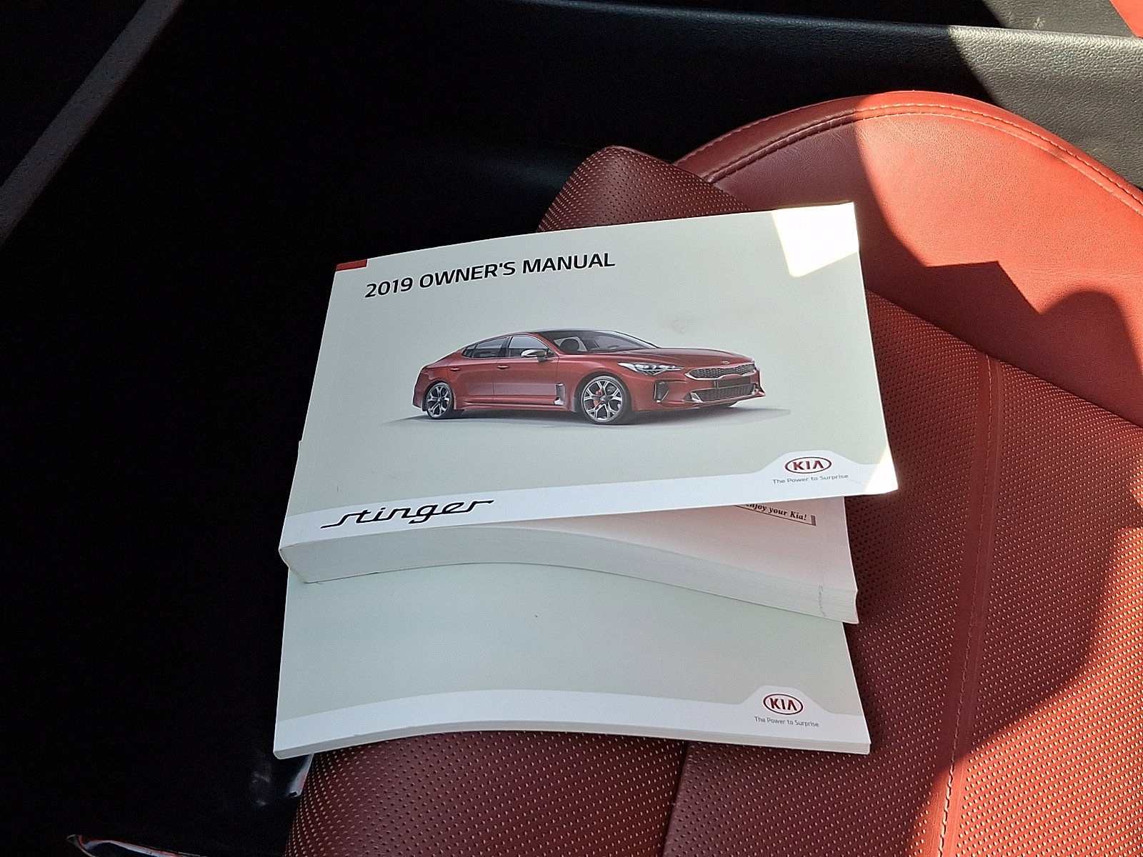 Used 2019 Kia Stinger GT2 image 27