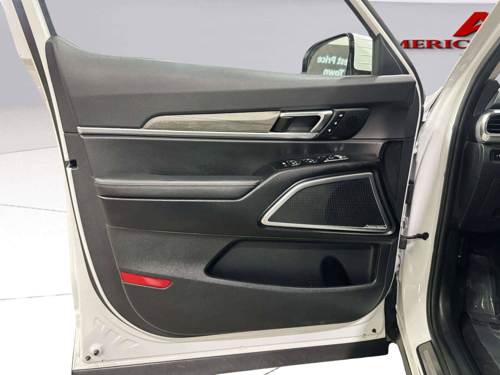 Used 2021 Kia Telluride SX w/ Towing Package FWD image 21