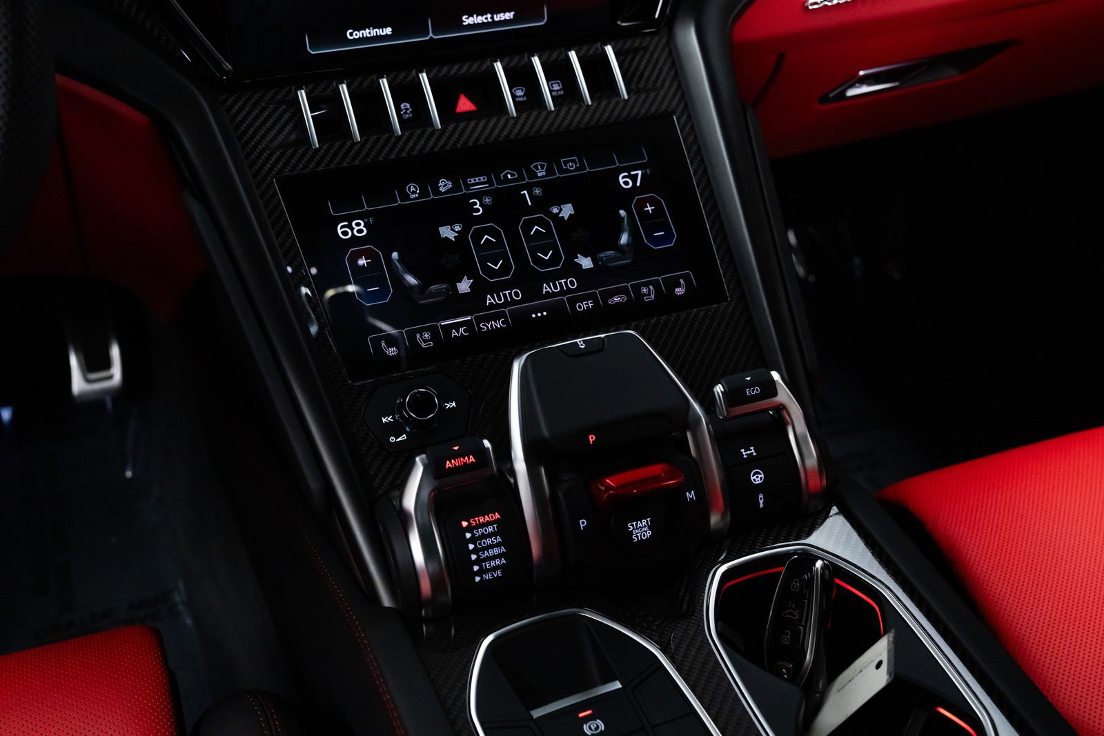 Used 2022 Lamborghini Urus image 13