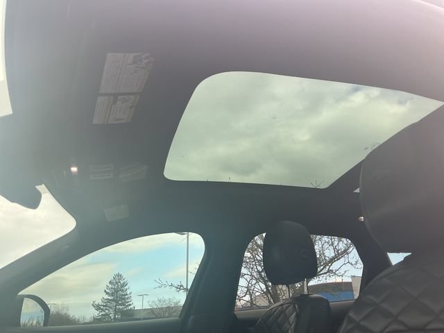 Used 2021 Jaguar F-PACE S AWD/4WD image 6